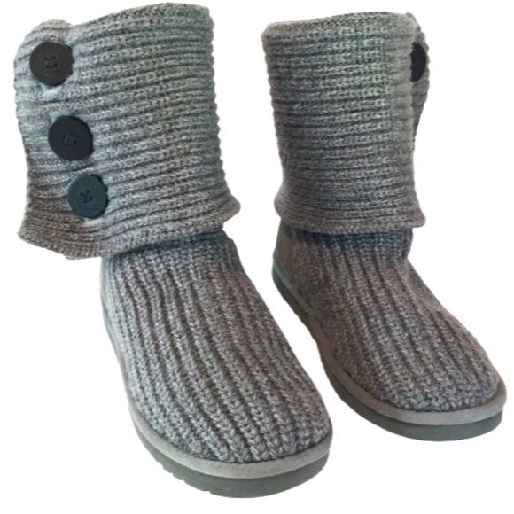 UGG Australia Classic Cardy Boots Women’s Size 6 Gray Knit Button 5819 - Picture 1 of 9